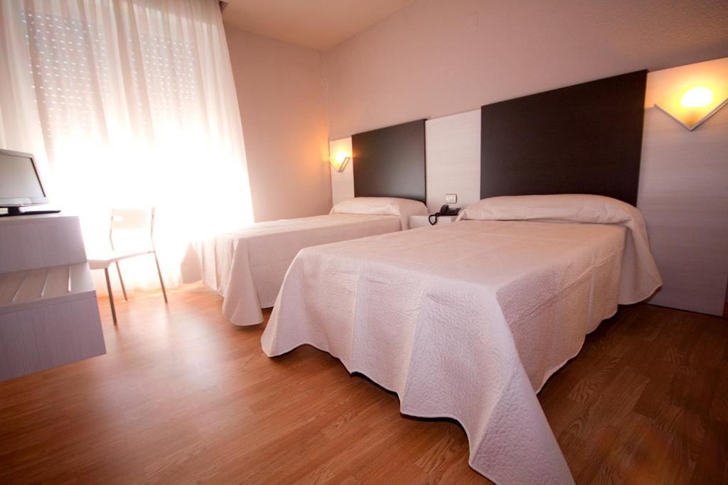 Hotel Fornos Calatayud Pokój zdjęcie